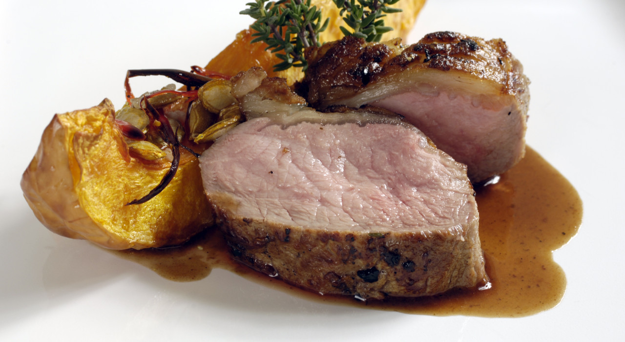 Brat´l vom Frischlingsrücken mit Chili-Kürbis - www.nahundfrisch.at